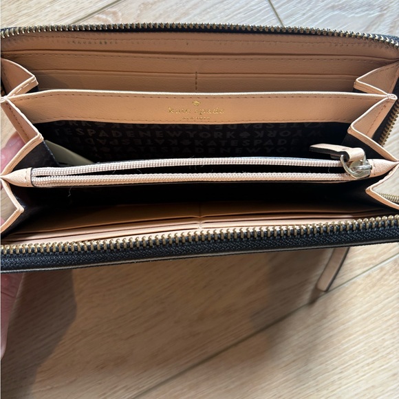 kate spade Black and White Stripe Zip Wallet with Gold Plaque - Picture 2 of 3